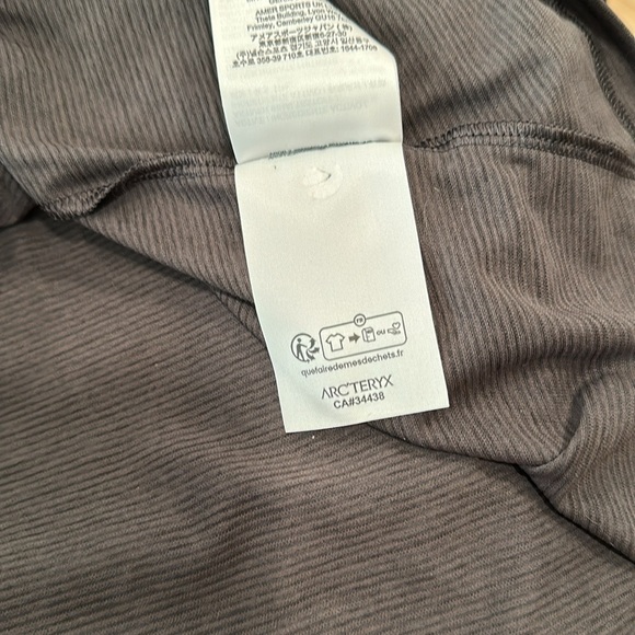 Arc Teryx Women’s Long Sleeve Base Layer w/ Hood in Excellent Condition Size XL - Picture 6 of 6